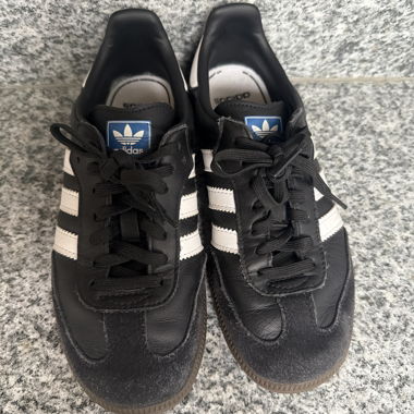 Adidas Sneakers black/white