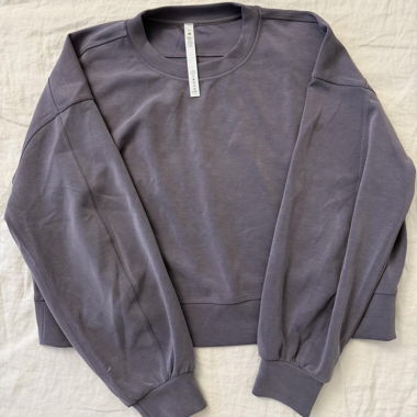 LULULEMON SWEATER