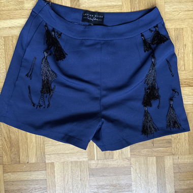 Short blu con frange