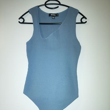 Asymmetrischer Body