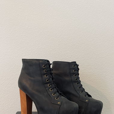 High Heel - Jeffrey Campbell