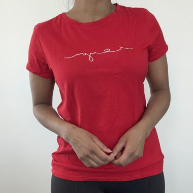 rotes Tshirt