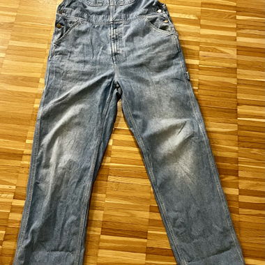 Latzhose