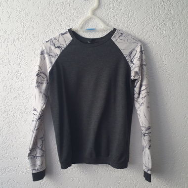 Pullover/Sweater mit gemusterten Ärmel