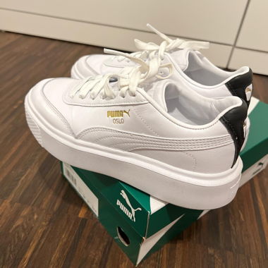 Puma Sneakers