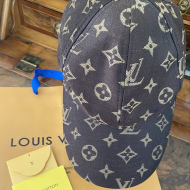 LV Logo Cap
