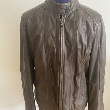 Veste en cuir Esprit taille 44