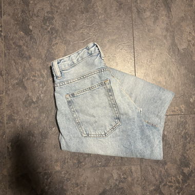 Light wash jeans