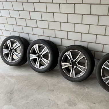 17 Zoll Alufelgen mit Winterreifen MB C Klasse 