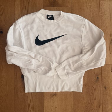 Nike Pullover – White – with Swoosh logo
