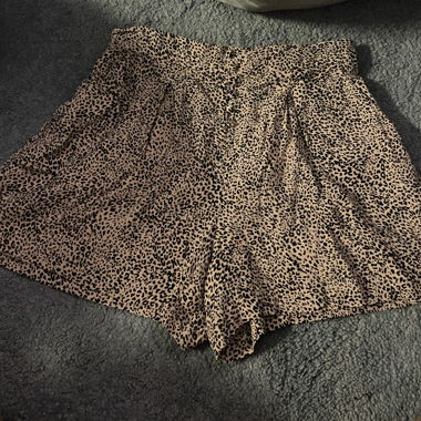 Leopard shorts mango 