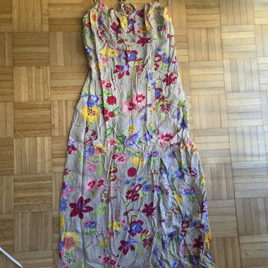 Blumenkleid mit Traegern