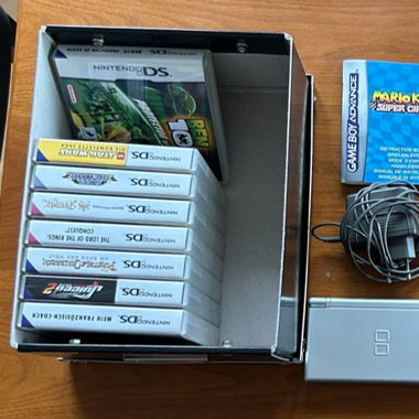 Nintendo DS Lite Silver Bundle
