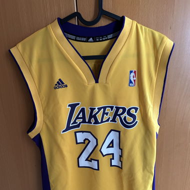 Original Adidas Lakers Kobe Bryant Jersey (XS)