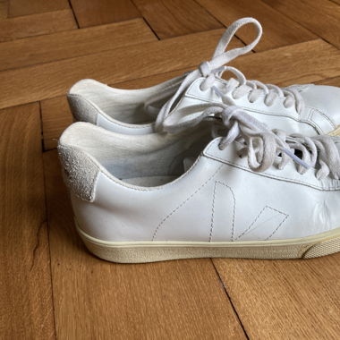 Weisse Sneaker Veja Gr. 39