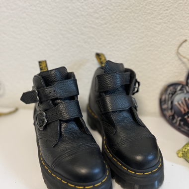 Dr Martens Devon Flowers