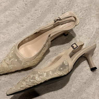 Eleganti décolleté Slingback in pizzo
