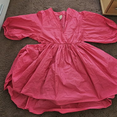 Pinkiges Kleid