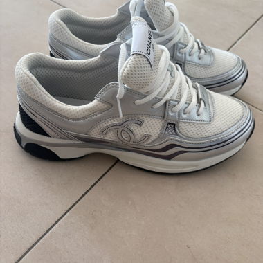 Chanel Runner