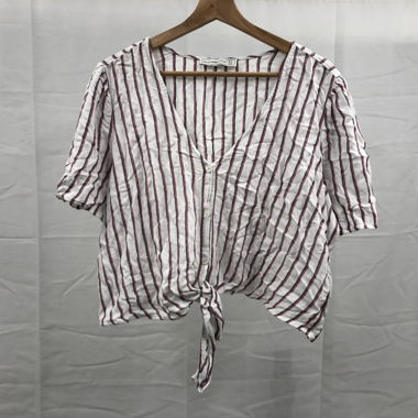 Gestreifte Bluse mit Butterfly-Ärmel 