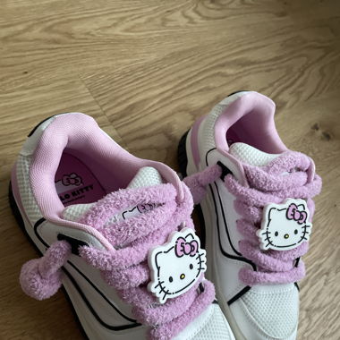 Hello Kitty Sneakers
