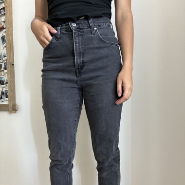 Levi‘s High Waisted Taper