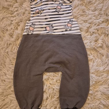 Handmade Babystrampler Grösse 56
