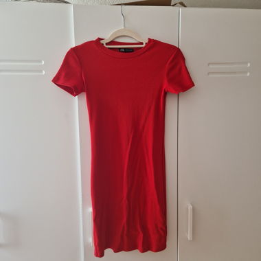 Robe rouge Zara