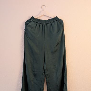Grüne Satin Hose