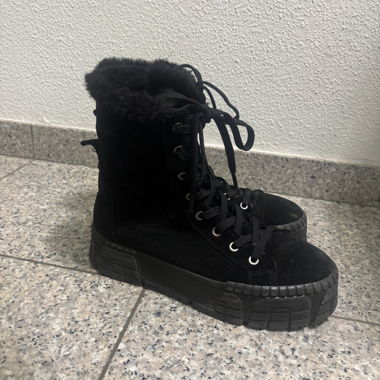 Black Winter Boots