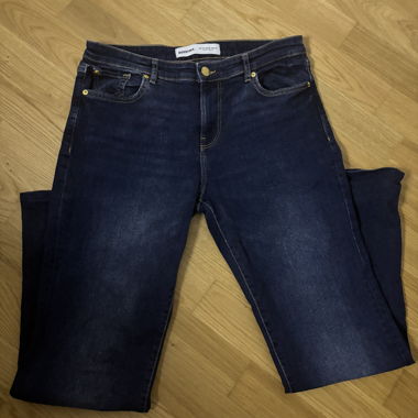 Jeans low waist and flare bershka