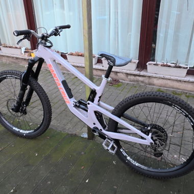 Nomad CC Full-Suspension Mountain Bike