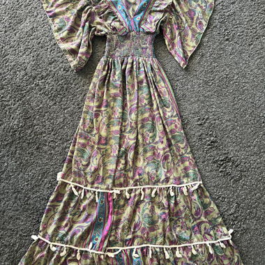 Abito lungo Paisley con maniche a campana