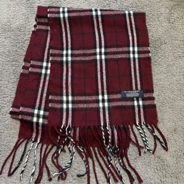 Burberry red burgundy scarf