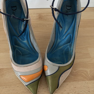 Dior Vintage Heels 38 with leather strap 