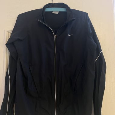 Giacca sportiva Nike nera Taglia S
