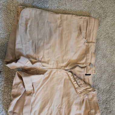 Short court beige