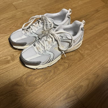 New Balance 530