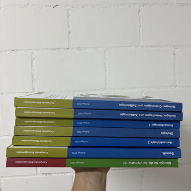 Biology textbooks for professional baccalaureate