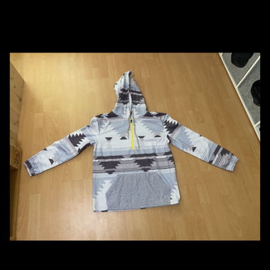 Hoodie stylé taille L avec capuche