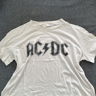 T-shirt AC/DC