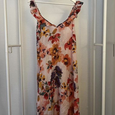 Robe longue légère et fleurie 