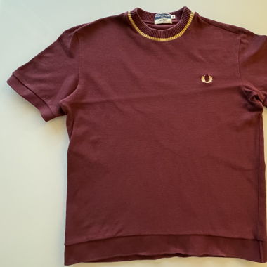 Fred Perry T-Shirt Weinrot