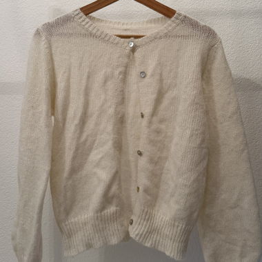Cremefarbener Strickcardigan