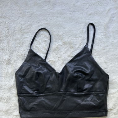 top cuir 