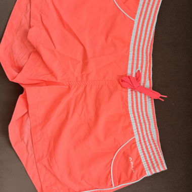 Short de bain néon