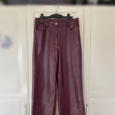 Fake leder Hose gefüttert