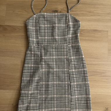 Bershka Kleid