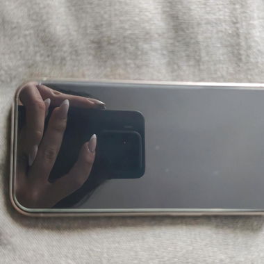 I phone 15 pro white 256gb