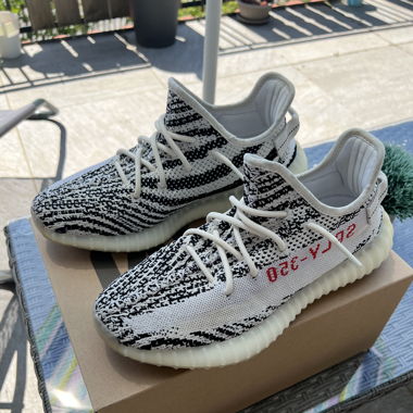 Adidas Yeezy Boost 350 V2 "Zebra"